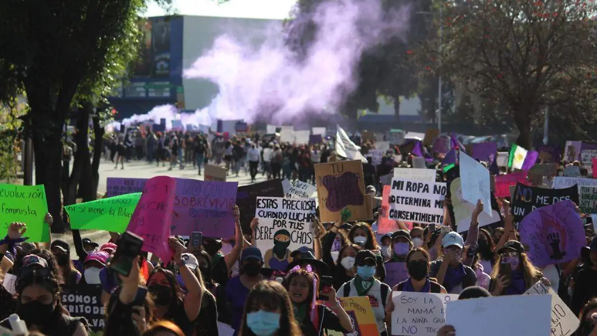 marcha feminista puebla